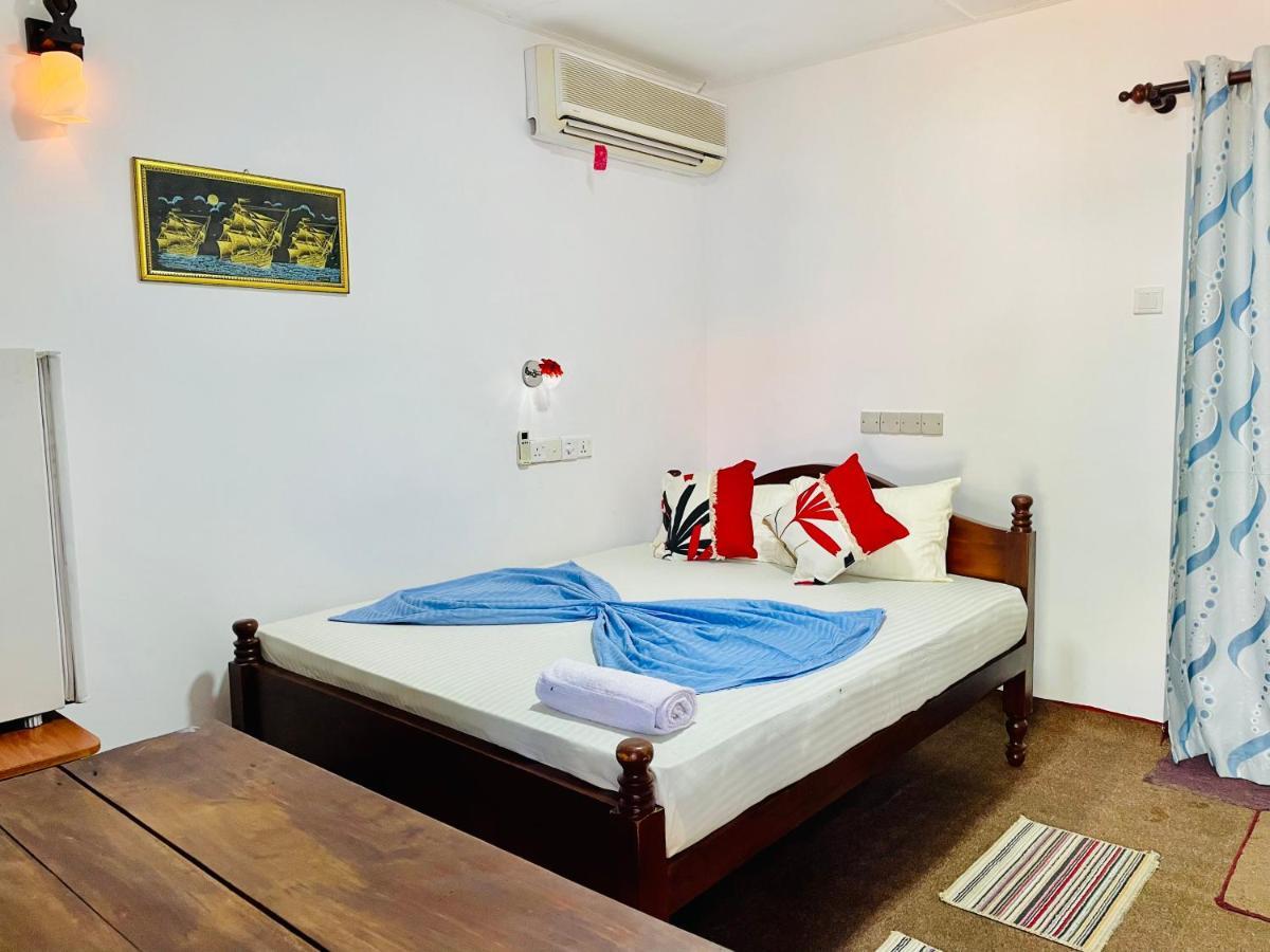 Nethusali Guest House Hikkaduwa Extérieur photo